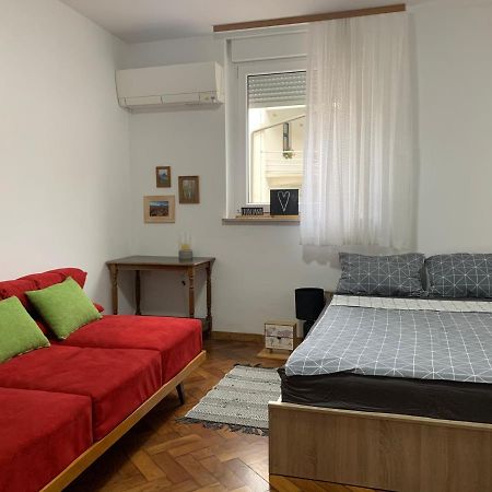 New Episode - Apartment With Private Parking Ljubljana Buitenkant foto